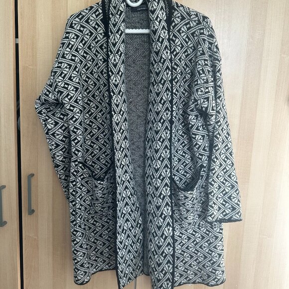 Sweater / Cardigan / Duster (partially wool material) - Picture 1 of 3